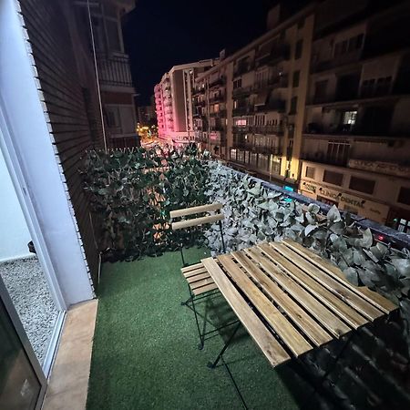 Apartamento De Habitaciones Privadas En El Centro De Malaga Exterior photo