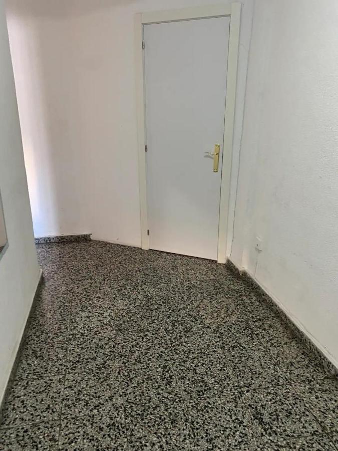 Apartamento De Habitaciones Privadas En El Centro De Malaga Exterior photo