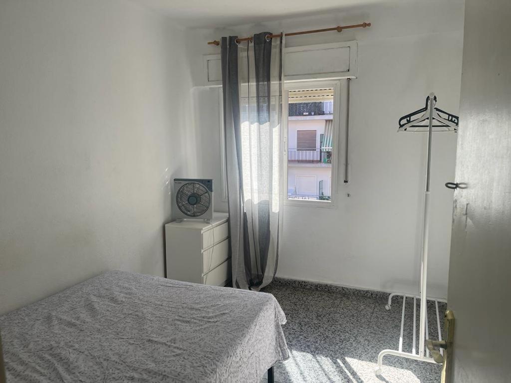 Apartamento De Habitaciones Privadas En El Centro De Malaga Exterior photo